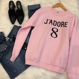 SOLD OUT 💕”J’adore 8” graphic sweatshirt